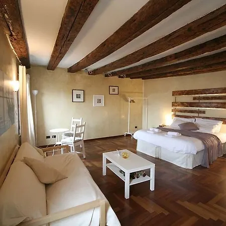Ai Sognatori * Venice